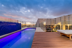Maxirib rooftop Fastlane swimming pool by Compass Pools